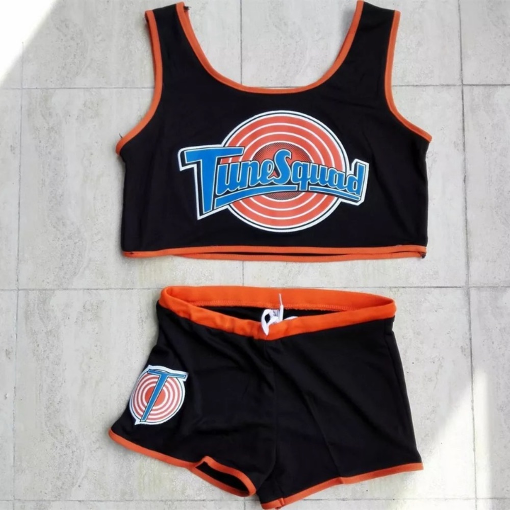 WOMENS TUNE SQUAD TOP AND SHORTS COSTUME -SIZE SM